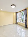 VV6-12 03.webp