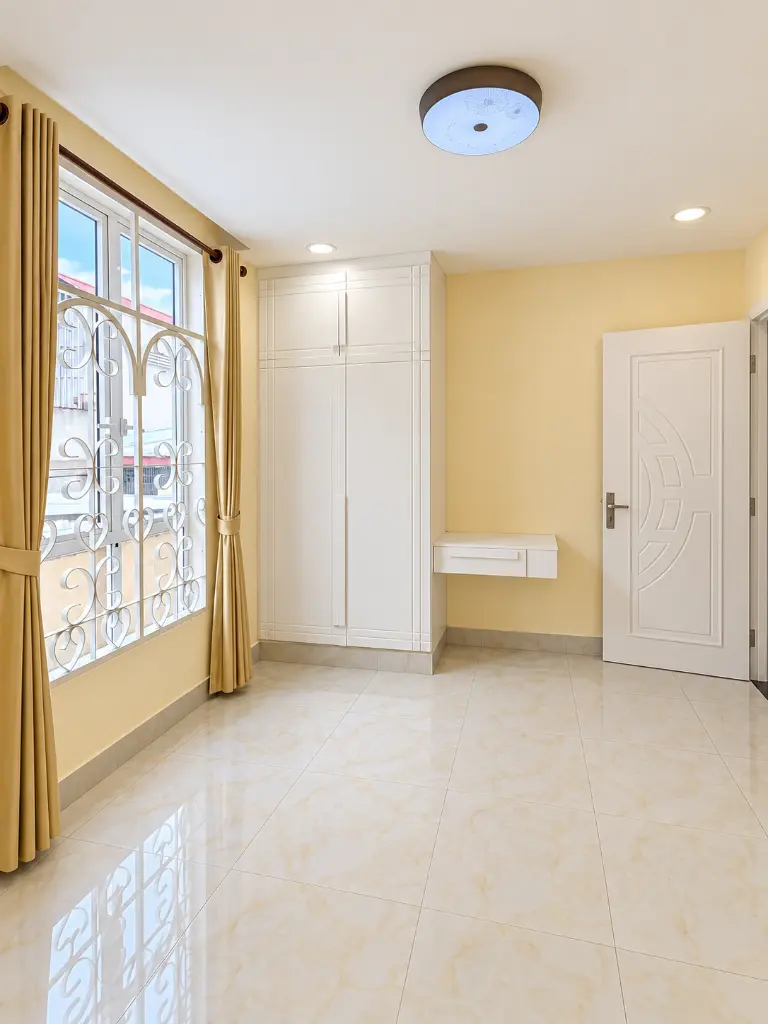 VV6-26 02.webp